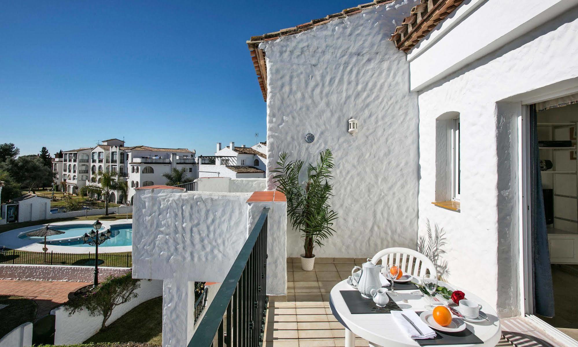 Ona Club Bena Vista Apartment Estepona Exterior photo