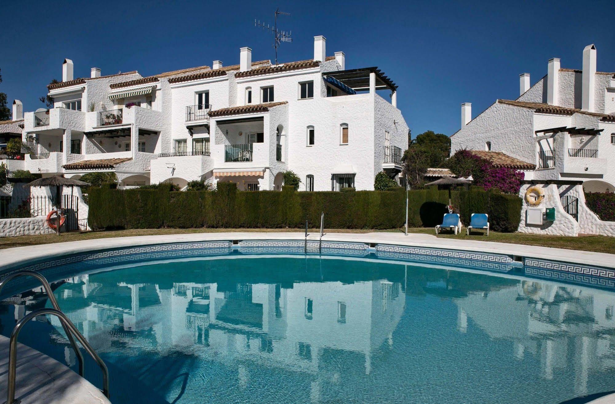 Ona Club Bena Vista Apartment Estepona Exterior photo
